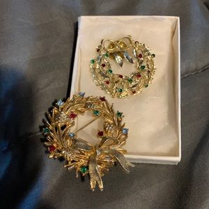 2 Christmas brooches